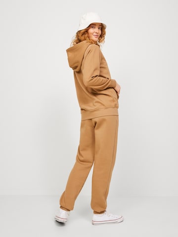 Tapered Pantaloni 'Abbie' di JJXX in marrone