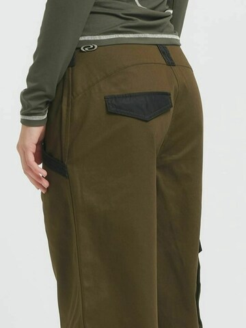 Résumé Loosefit Housut värissä vihreä