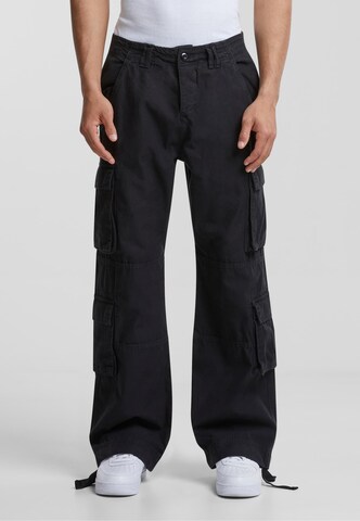 Loosefit Pantalon cargo Urban Classics en noir : devant