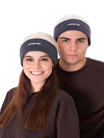UNIQVIBE Beanie in Beige: front