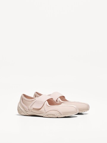 Ballerines à lanières Bershka en rose