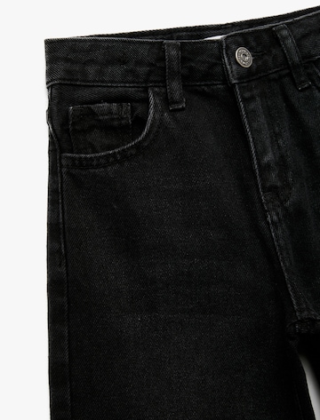 Koton Regular Jeans in Schwarz