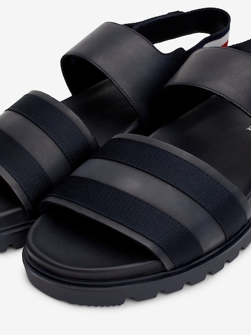 Sandales 'Elevated' TOMMY HILFIGER en noir