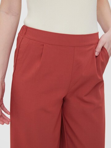 VERO MODA Wide leg Pleat-Front Pants 'Cookie' in Red