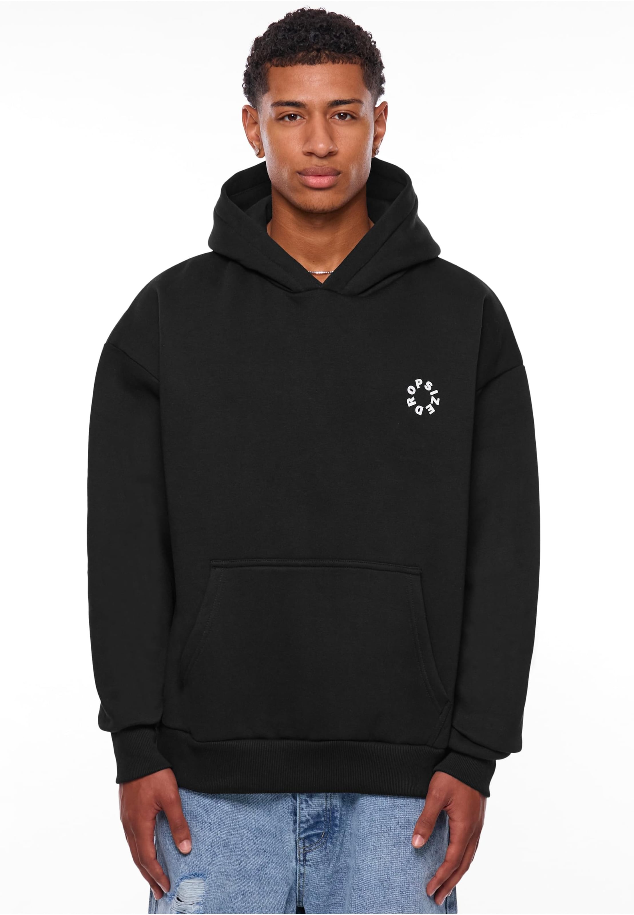 Dropsize Sweatshirt in Schwarz: Vorderseite