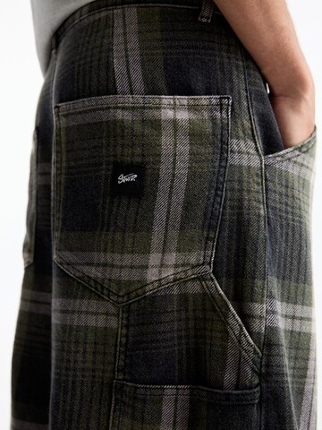 Loosefit Pantalon Pull&Bear en gris