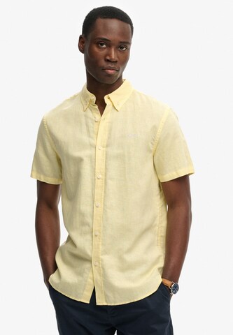 Fit confort Chemise Superdry & Co en jaune : devant