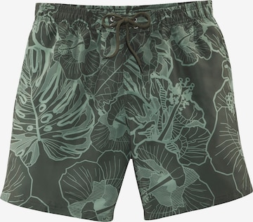 CHIEMSEE Badeshorts in Grün: Vorderseite