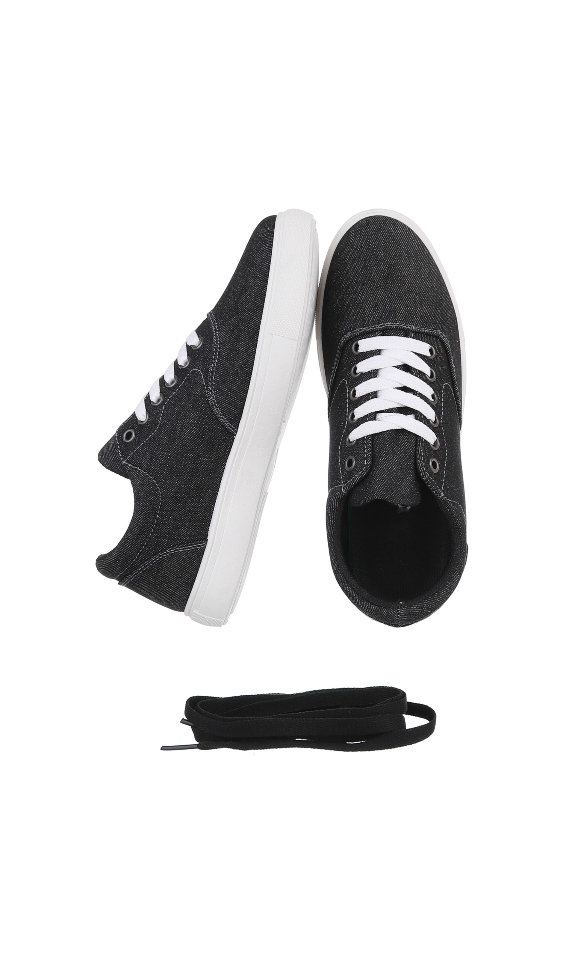 CoolWalk Sneakers in Black