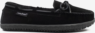 Minnetonka - Mocasines 'Tilia' en negro