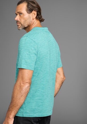 Man's World T-Shirt in Blau