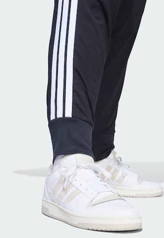 ADIDAS SPORTSWEAR Slimfit Sportbroek 'Essentials' in Zwart