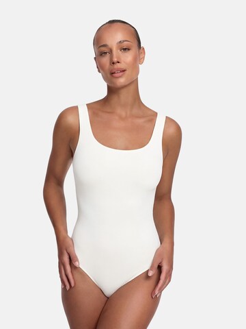 Body modellante 'Low Back - Body' di cfab by creamy fabrics in bianco: frontale