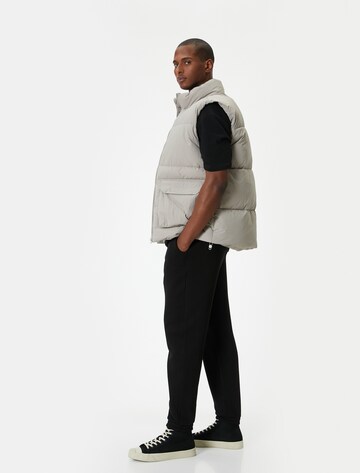 Koton Tapered Pants in Black
