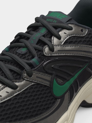 Nike Sportswear Sneakers 'Nike Air Max Moto 2K' i grå