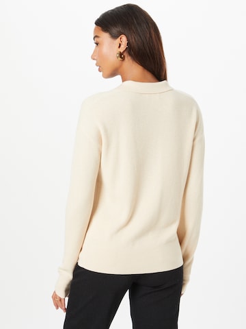 Calvin Klein Sweater in Beige