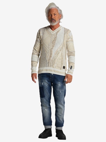Carlo Colucci Sweater 'Corna' in Beige
