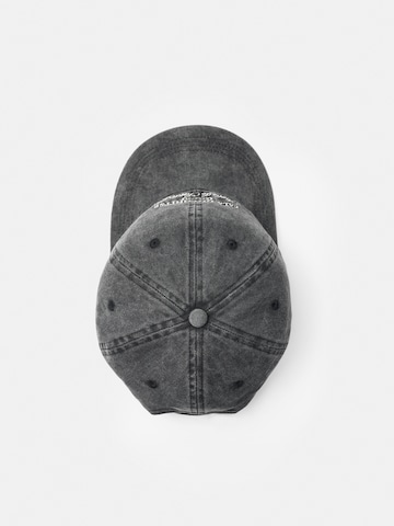 Pull&Bear Cap in Grau