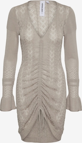 SOMETHINGNEW Knitted dress in Grey: front