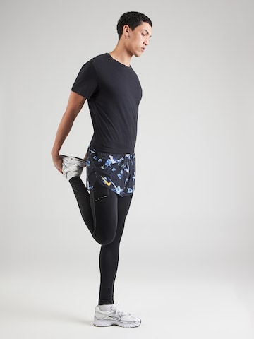 NIKE Regular Sportbroek 'AROSWFT' in Zwart