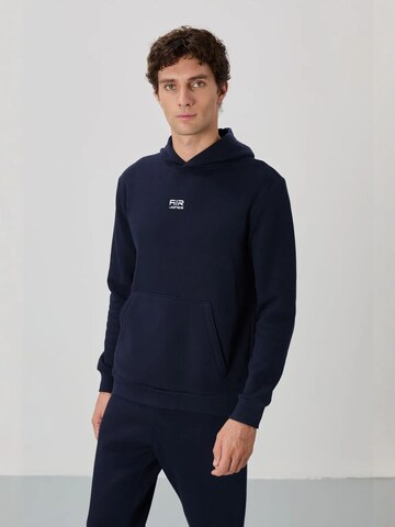 Tommy Life Sweat suit in Blue