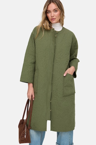 RAFFYA Mantel 'Heidi' in Grün: Vorderseite