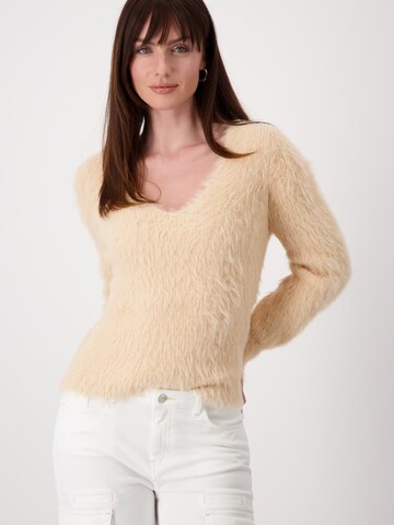 Pull-over monari en orange : devant