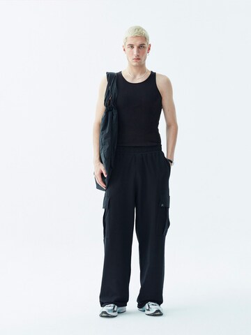 VAMOS CLO Loosefit Nadrág 'Inglewood' - fekete