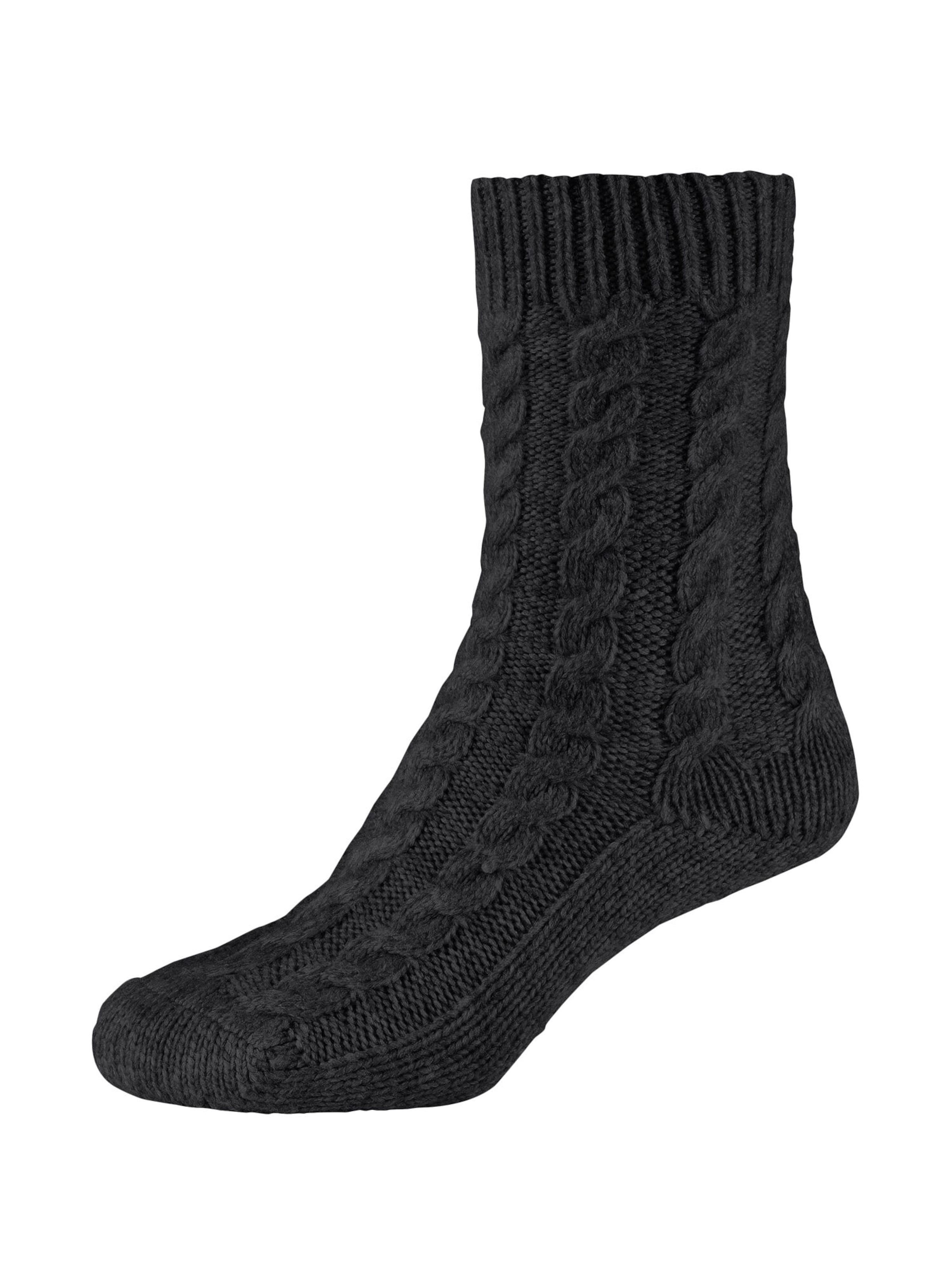 camano Socks in Black: front