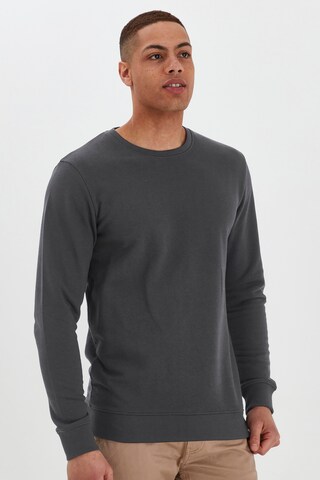 INDICODE JEANS Sweatshirt 'Keno' in Grijs: voorkant