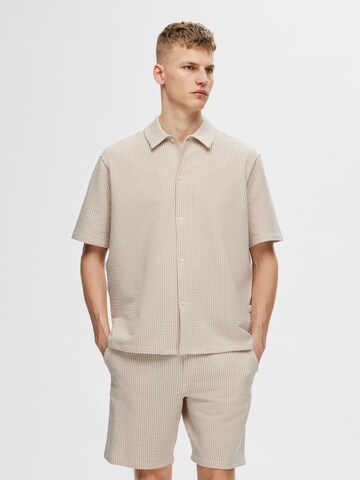 SELECTED HOMME Regular fit Button Up Shirt 'Ben Seersucker' in Beige: front