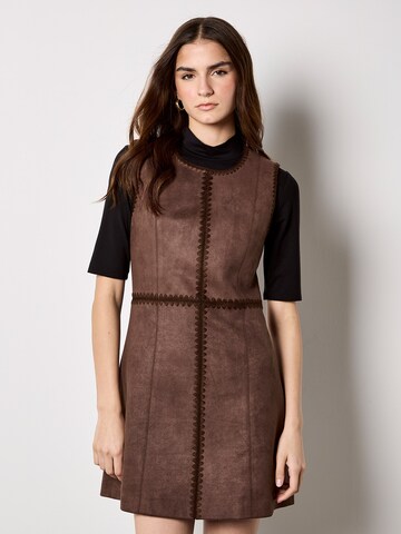 Apricot Dress ' ' in Brown: front