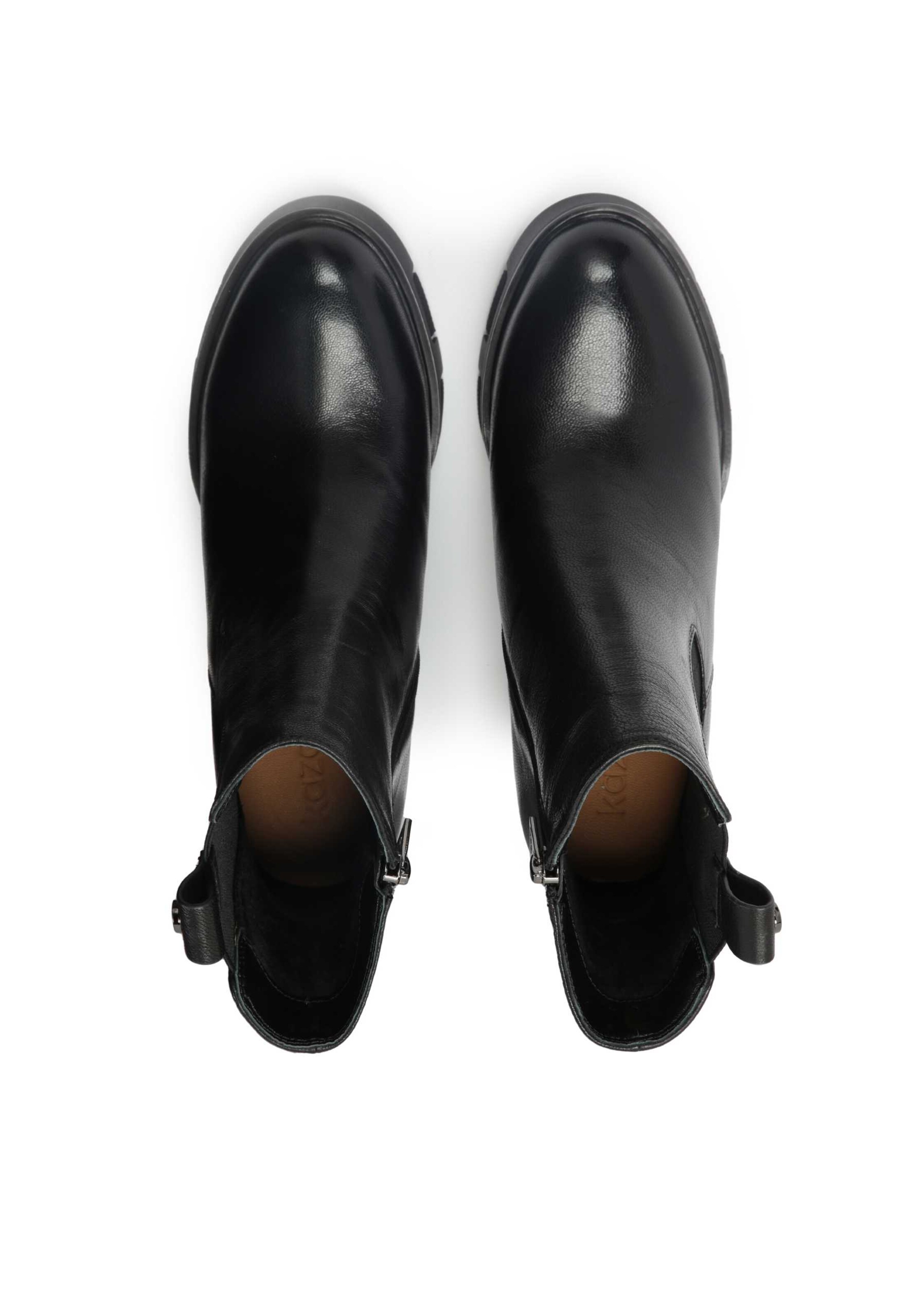 Kazar Chelsea boots in Black
