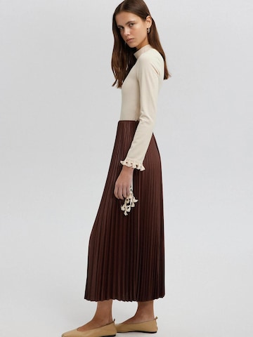 Jupe 'Pleated Skirt' Touché Privé en marron