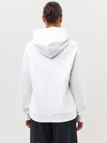CAT by Maniita Lacitta Sweater in White