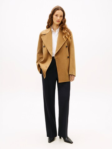 TOMMY HILFIGER Tussenmantel in Bruin: voorkant