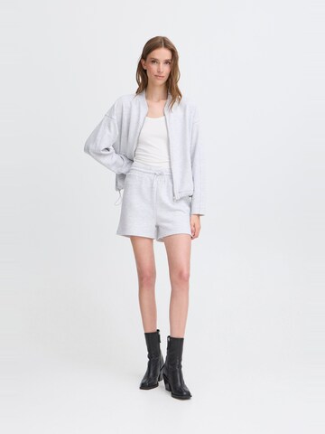 ICHI - regular Pantalón 'ICHSkyla Sho' en gris