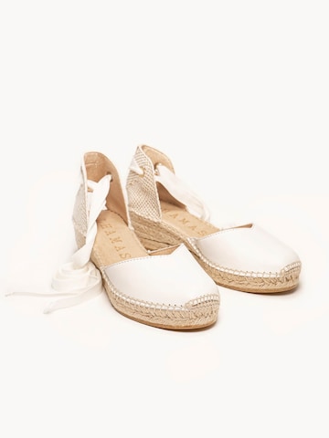 Décolleté sling 'Alpargata Cuña 5 cm' di Alhamas in bianco