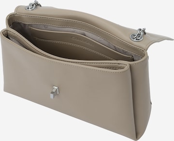 Borsa a spalla 'Conv' di Calvin Klein in grigio