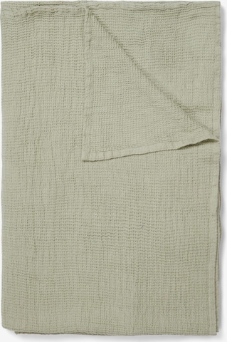 Marc O'Polo Blankets in Green: front