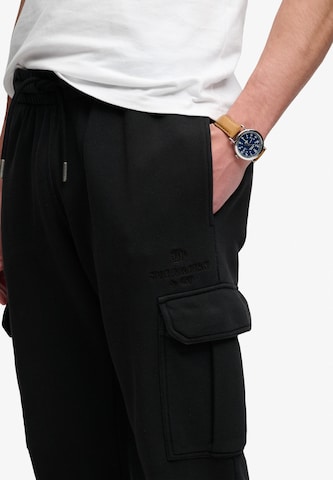 Superdry & Co Tapered Cargobroek in Zwart