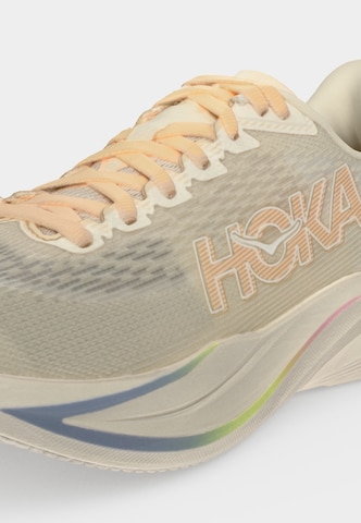 Chaussure de course 'MACH 7' HOKA en beige