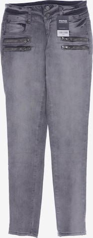 Cream Jeans in 29 in Grey: front