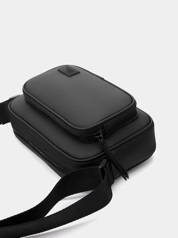 Borsa a tracolla di Pull&Bear in nero
