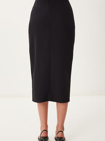 Happiness İstanbul Rock in Schwarz