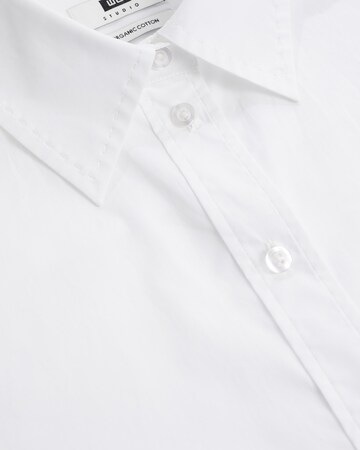Chemisier WE Studio en blanc