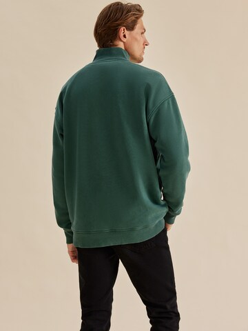 DAN FOX APPAREL Sweatshirt 'Dave Heavyweight' i grønn