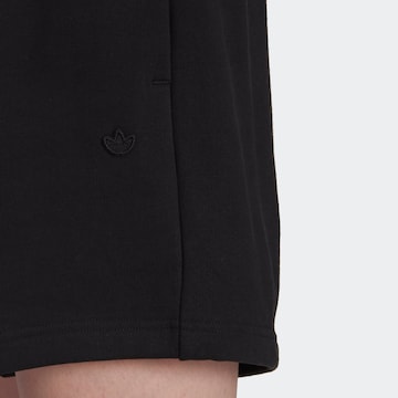 ADIDAS ORIGINALS Regular Shorts in Schwarz