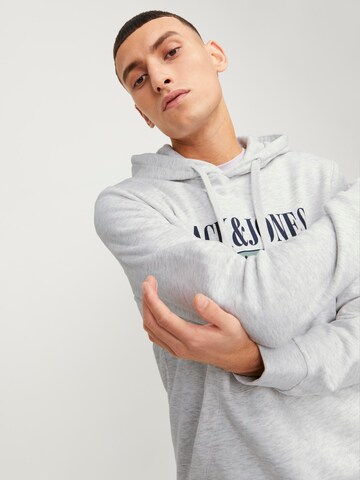 JACK & JONES - Sweatshirt 'Cobin' em cinzento