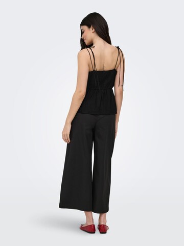 Wide Leg Pantalon à pince 'ONLTanny' ONLY en noir